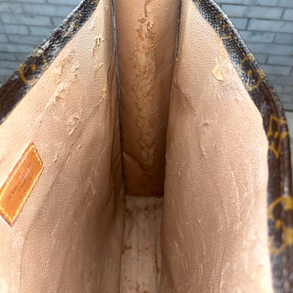 Louis Vuitton authentic Sak Plat tote bag - Picture 14 of 16